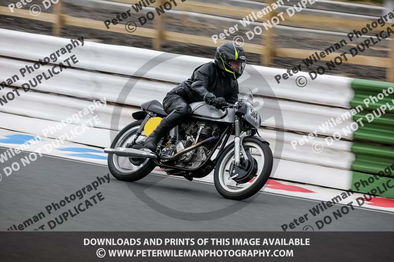 Vintage motorcycle club;eventdigitalimages;mallory park;mallory park trackday photographs;no limits trackdays;peter wileman photography;trackday digital images;trackday photos;vmcc festival 1000 bikes photographs